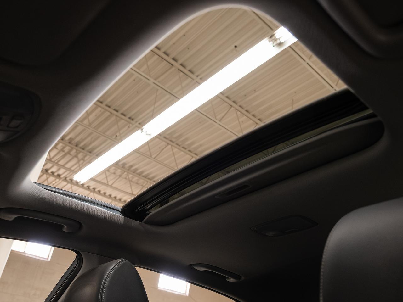 2021 Hyundai KONA ULTIMATE AWD | Nav | Leather | Sunroof | CarPlay