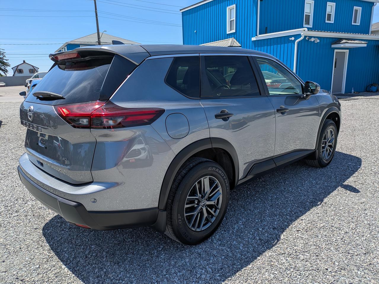 2024 Nissan Rogue AWD S Photo4