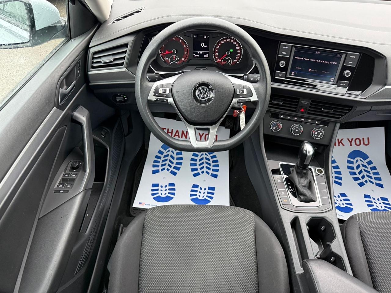 2019 Volkswagen Jetta SE Photo
