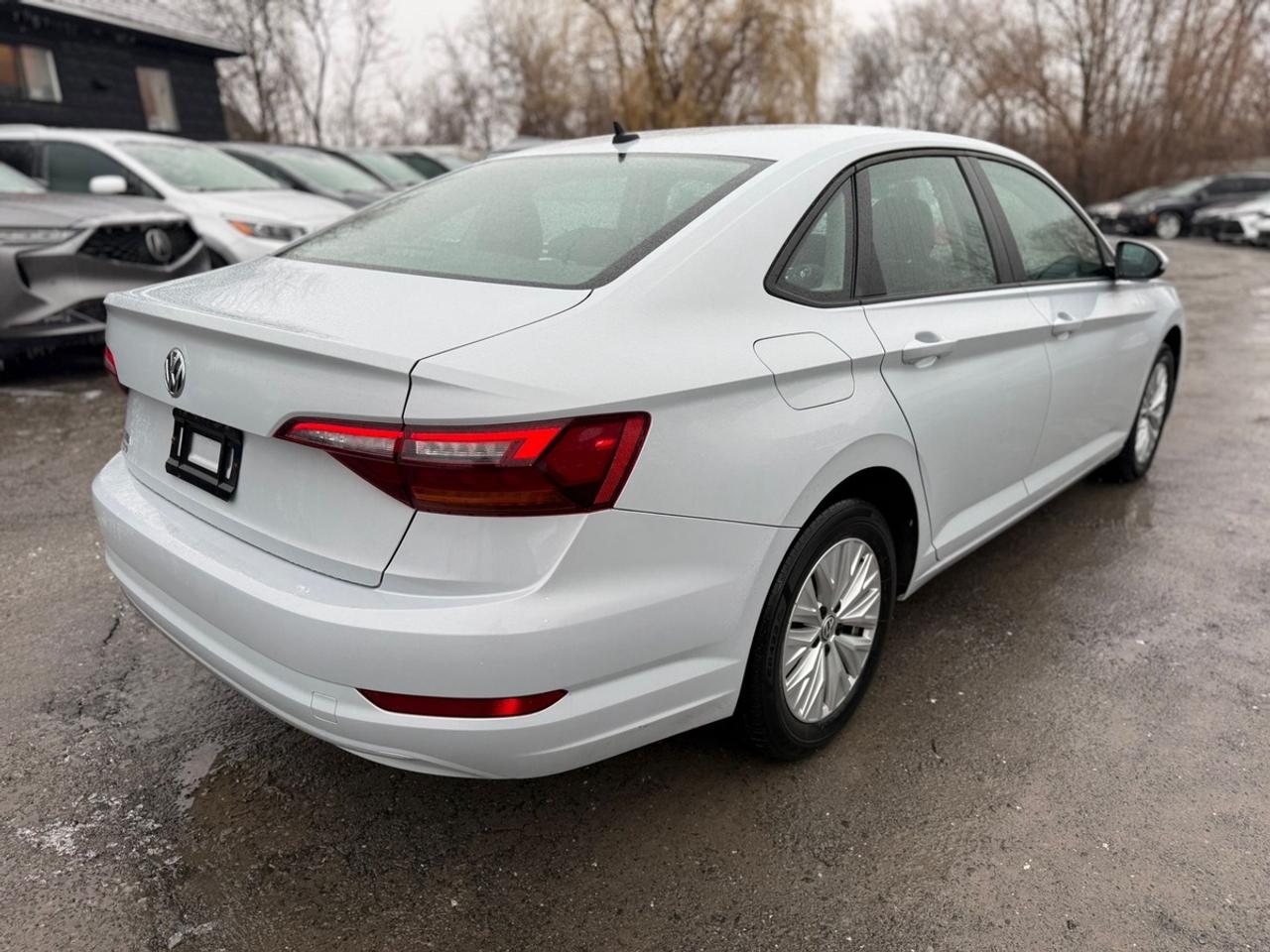 2019 Volkswagen Jetta SE Photo