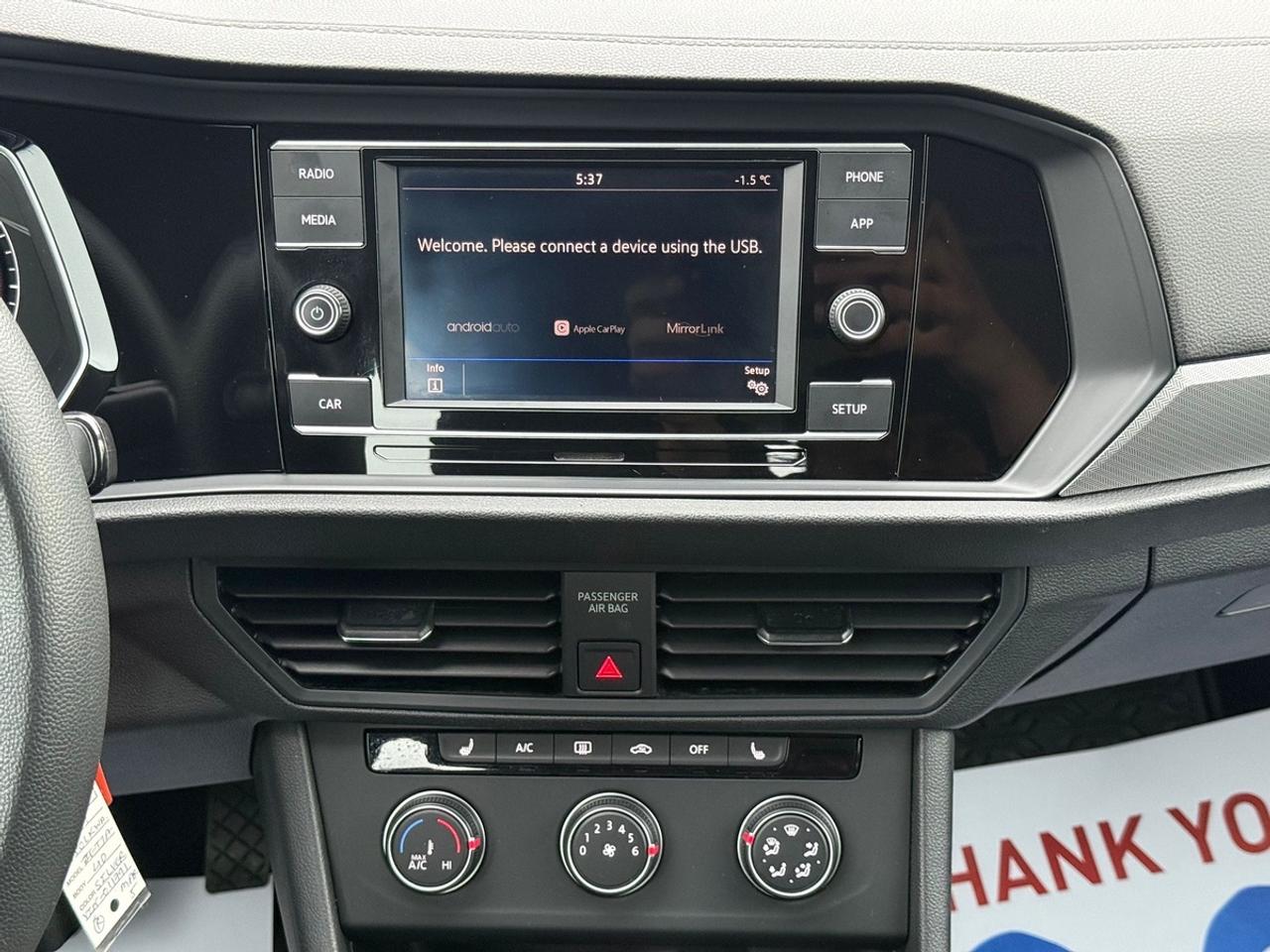 2019 Volkswagen Jetta SE Photo