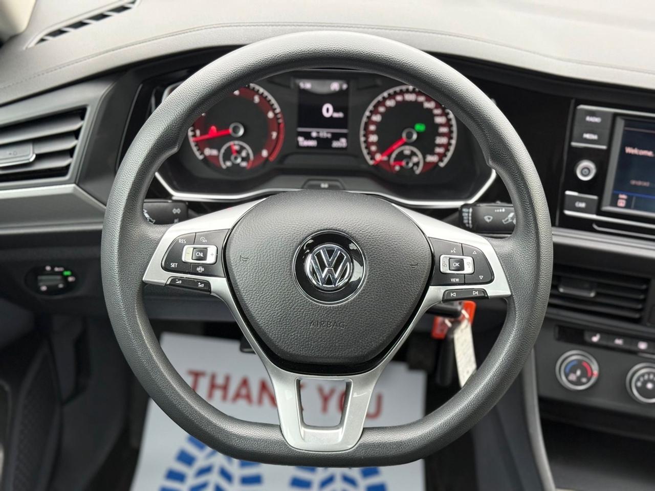2019 Volkswagen Jetta SE Photo