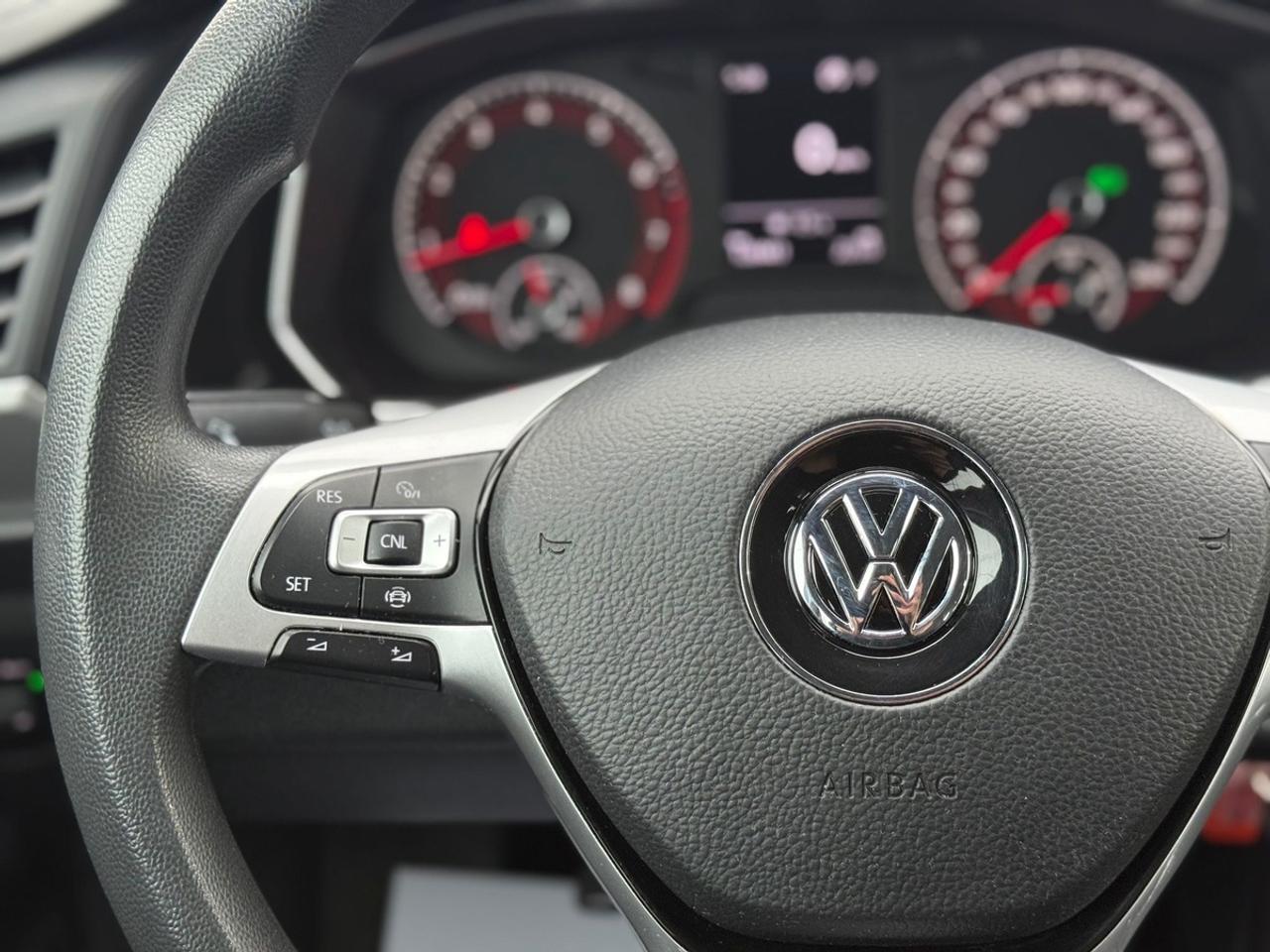 2019 Volkswagen Jetta SE Photo