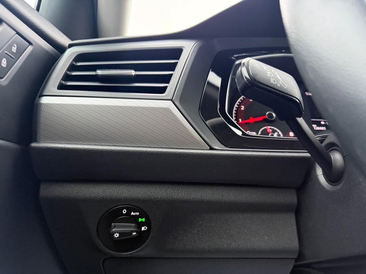 2019 Volkswagen Jetta SE Photo
