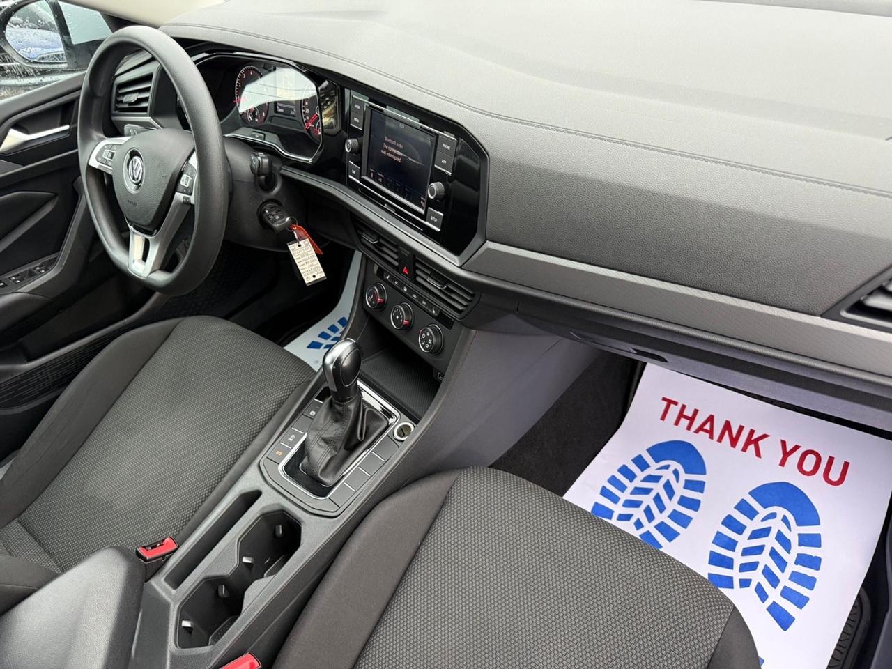 2019 Volkswagen Jetta SE Photo