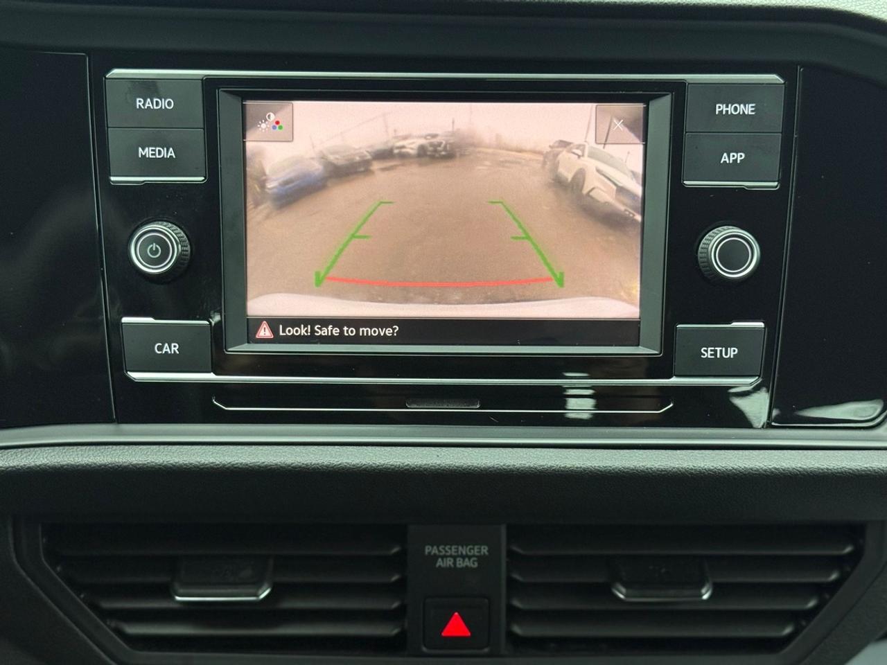 2019 Volkswagen Jetta SE Photo