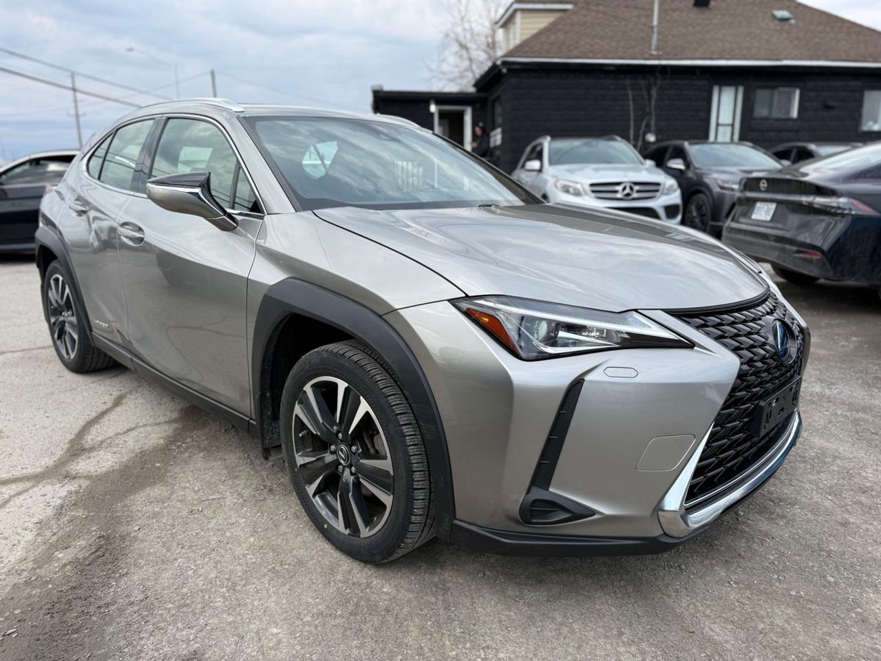 2021 Lexus UX 250H BASE Photo