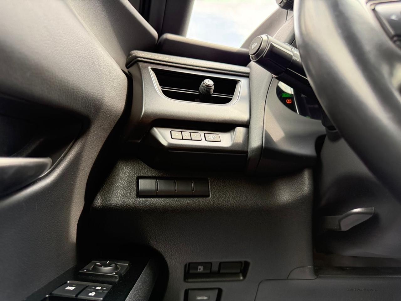 2021 Lexus UX 250H BASE Photo