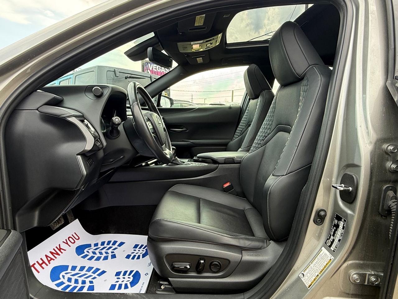 2021 Lexus UX 250H BASE Photo