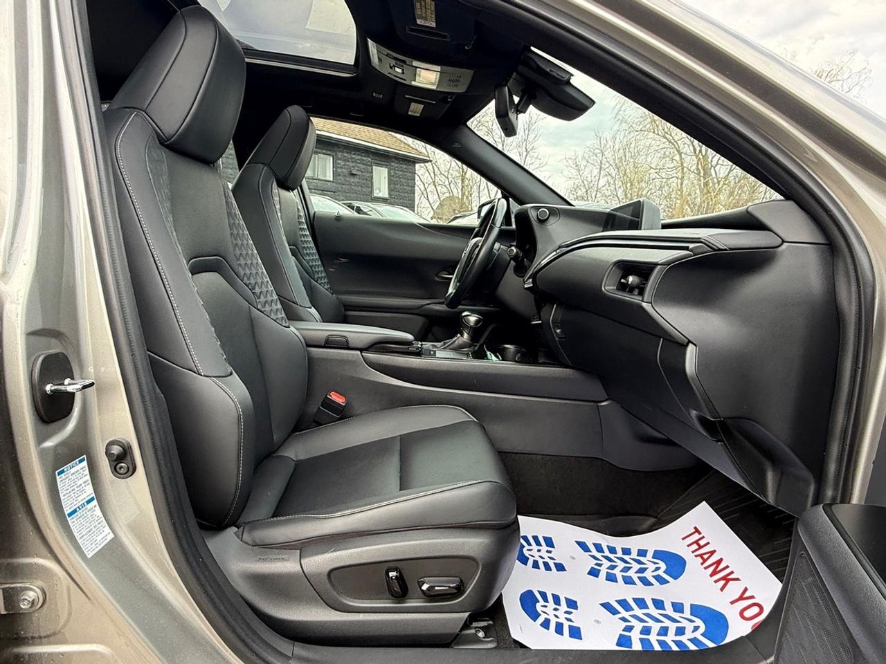 2021 Lexus UX 250H BASE Photo