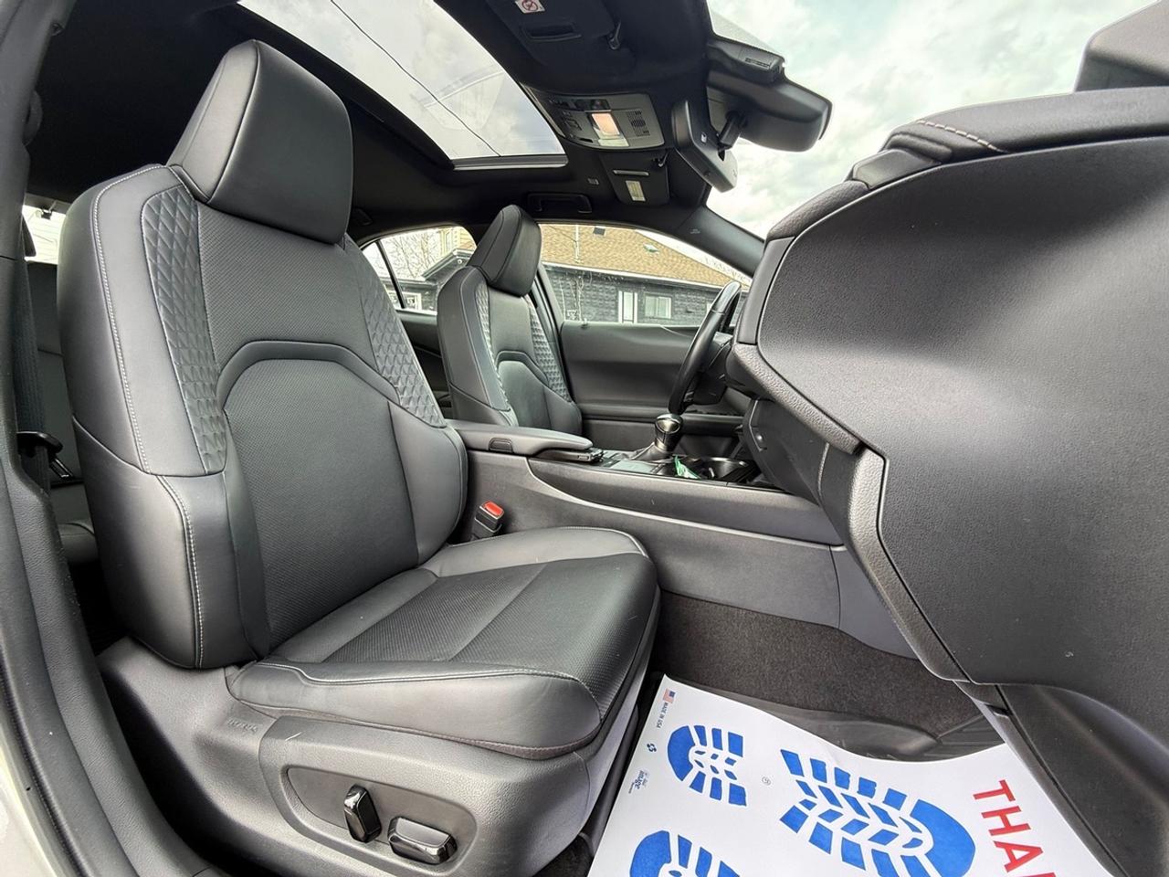 2021 Lexus UX 250H BASE Photo