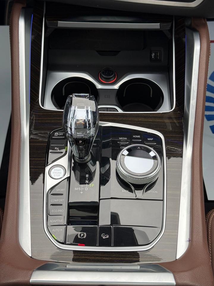 2021 BMW X6 xDrive40i Photo