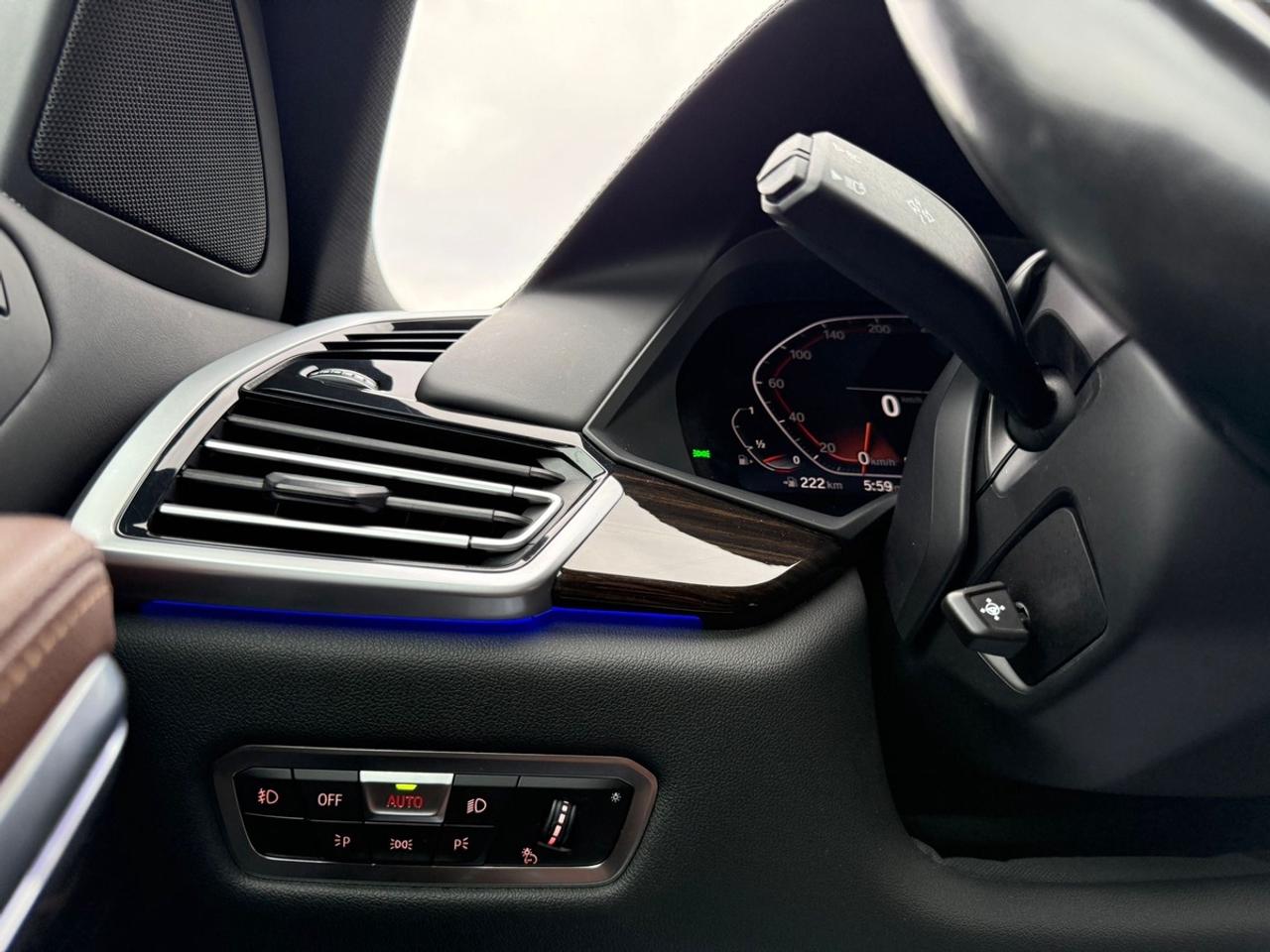 2021 BMW X6 xDrive40i Photo