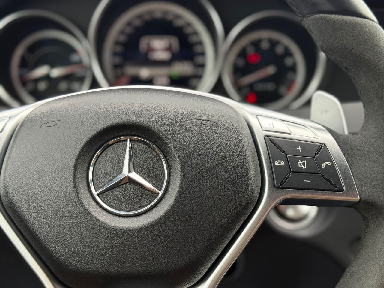 2013 Mercedes-Benz C-Class AMG C63 Sport Photo