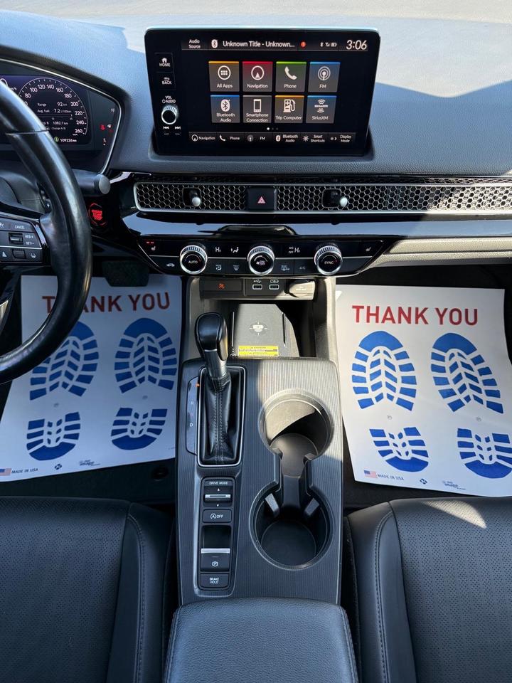 2022 Honda Civic Touring Photo