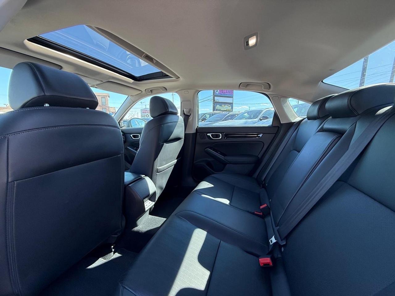 2022 Honda Civic Touring Photo