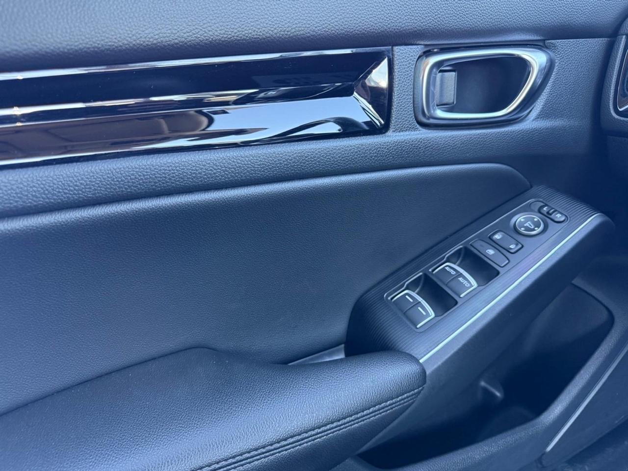 2022 Honda Civic Touring Photo