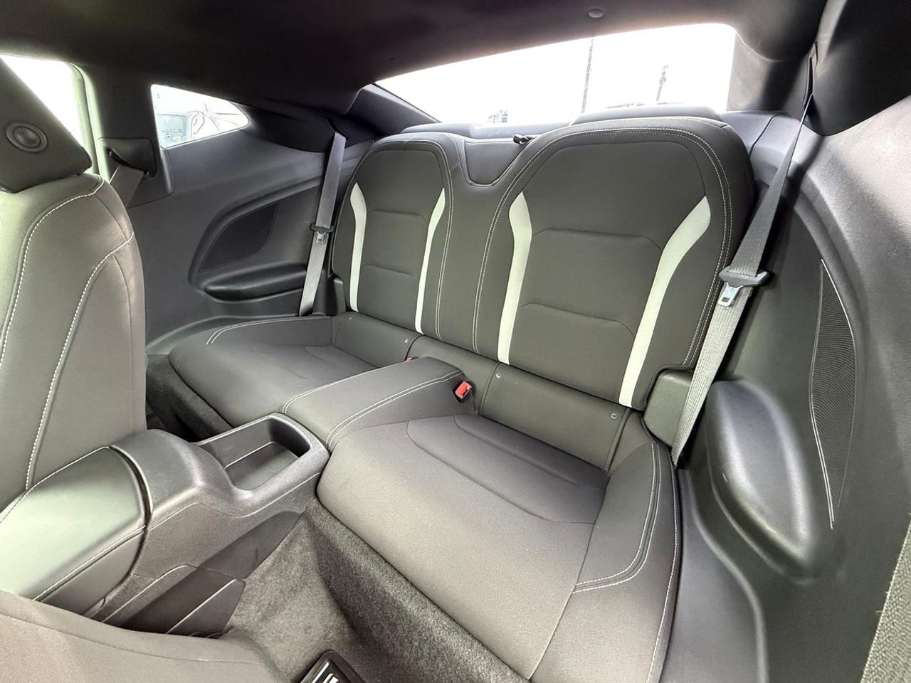 2017 Chevrolet Camaro 1LT Photo