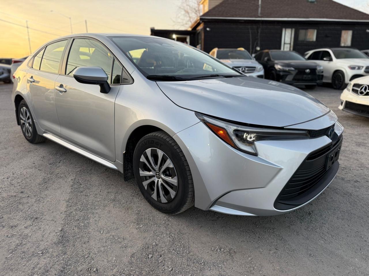 2023 Toyota Corolla LE Photo