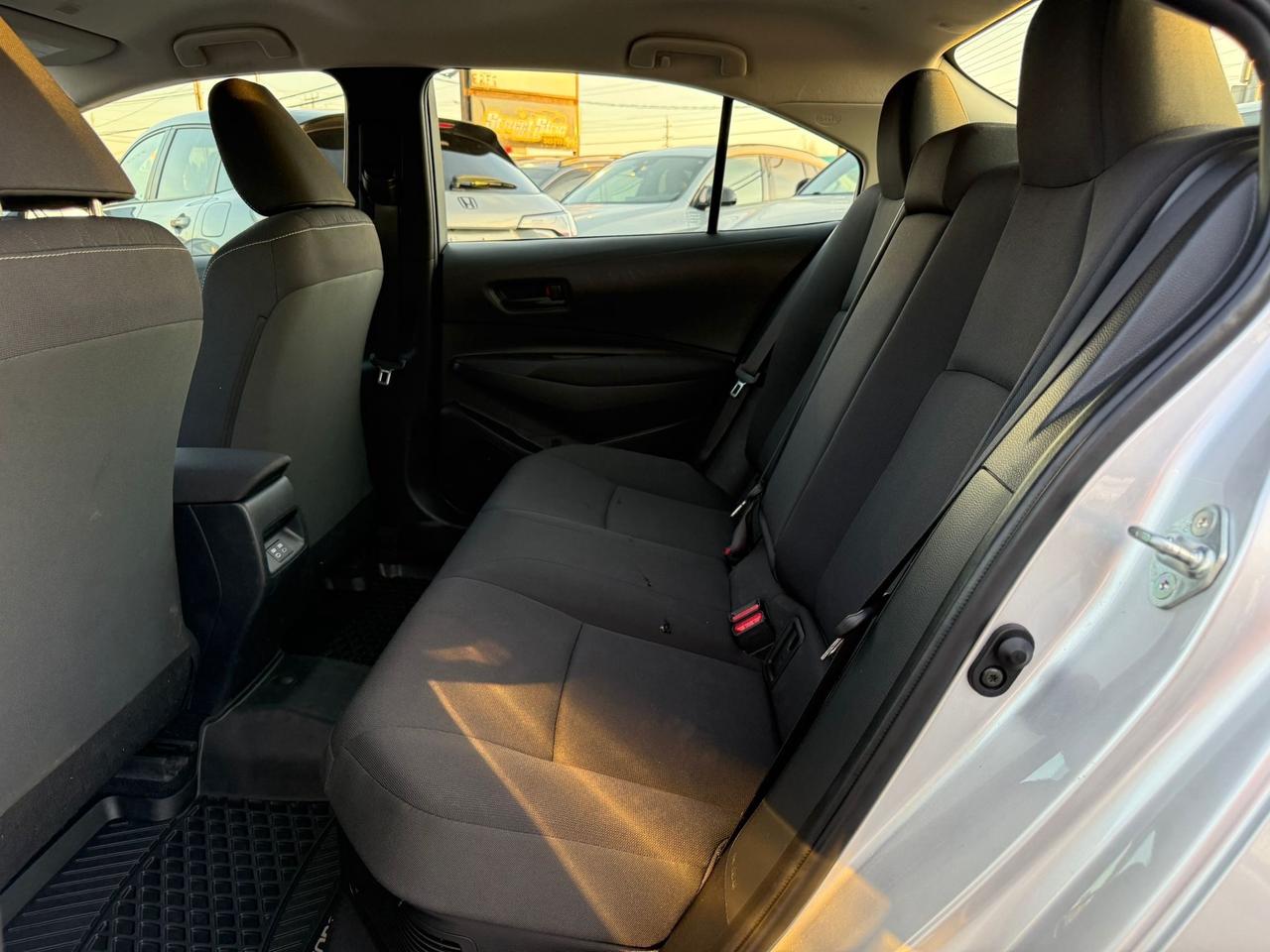 2023 Toyota Corolla LE Photo