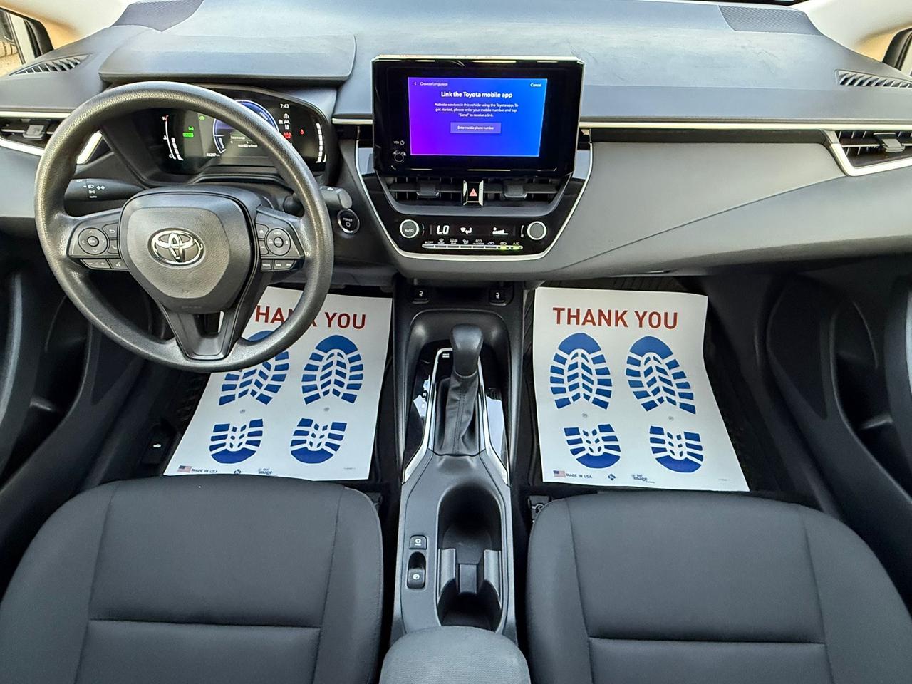 2023 Toyota Corolla LE Photo