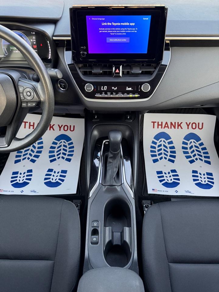 2023 Toyota Corolla LE Photo