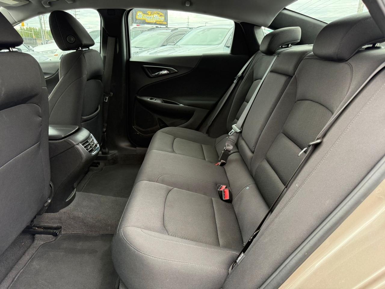 2023 Chevrolet Malibu LT Photo