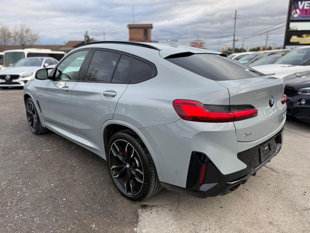 2022 BMW X4 M40i Photo3