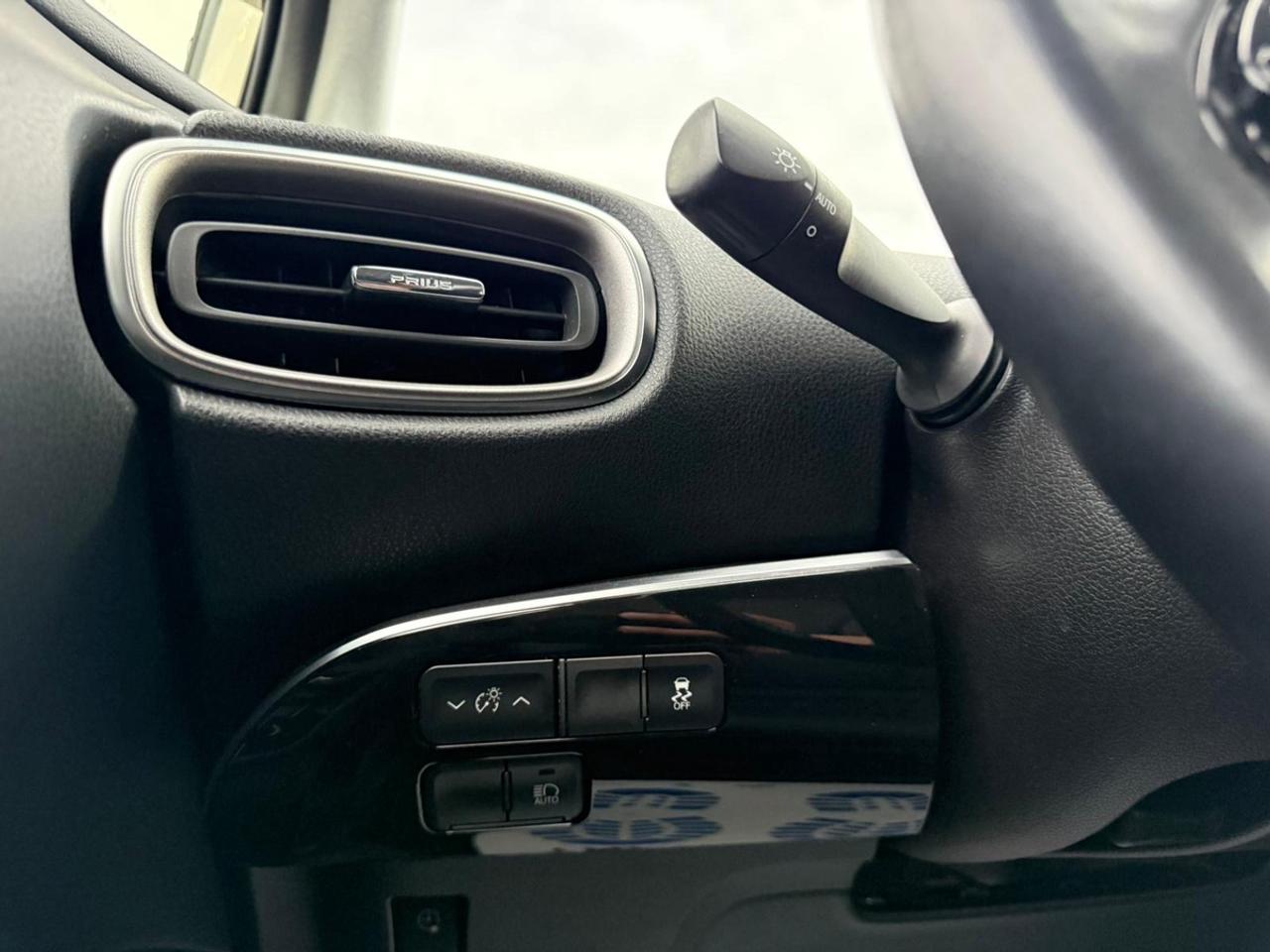2020 Toyota Prius Prime XLE Photo