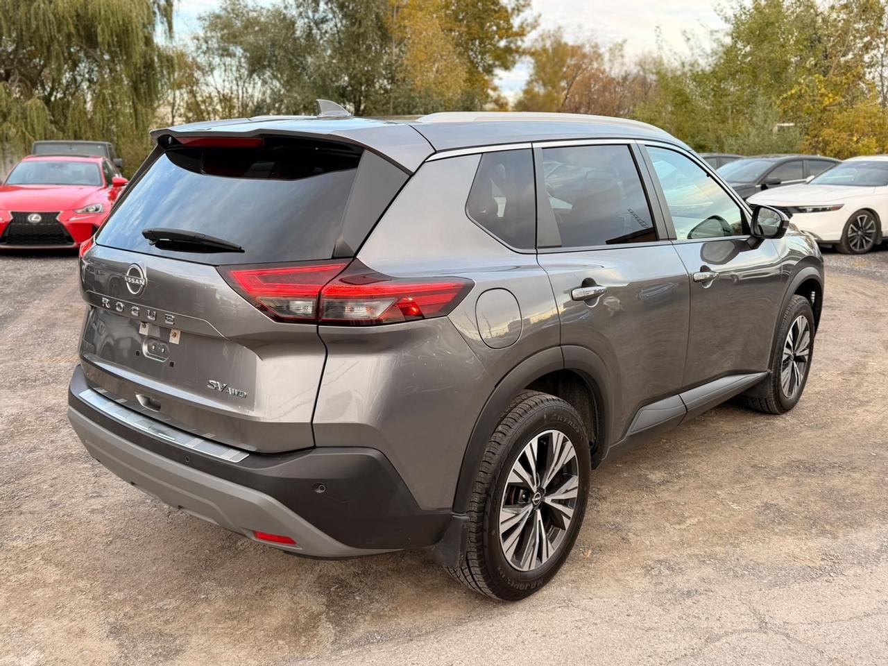 2023 Nissan Rogue SV Photo