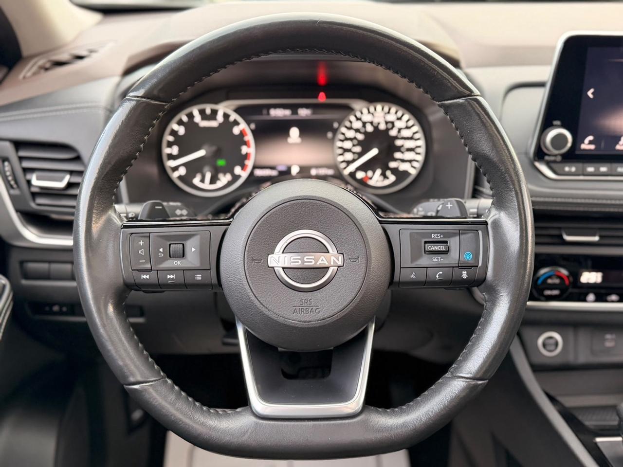 2023 Nissan Rogue SV Photo