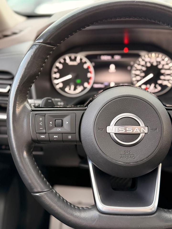 2023 Nissan Rogue SV Photo