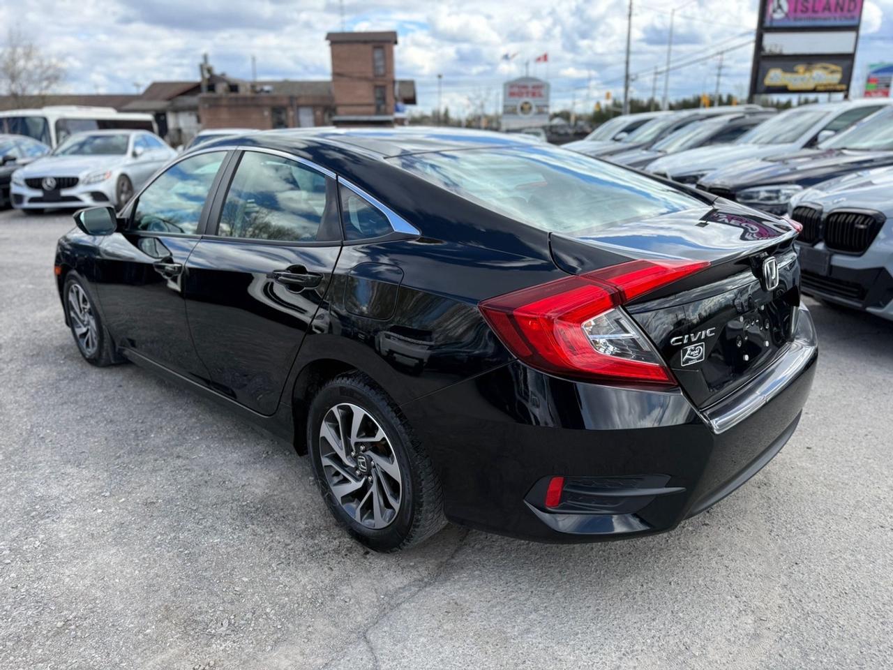 2016 Honda Civic LX Photo3