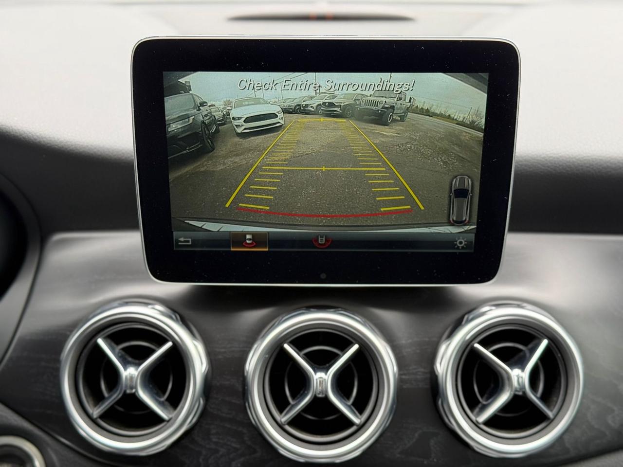 2018 Mercedes-Benz GLA GLA250 Photo