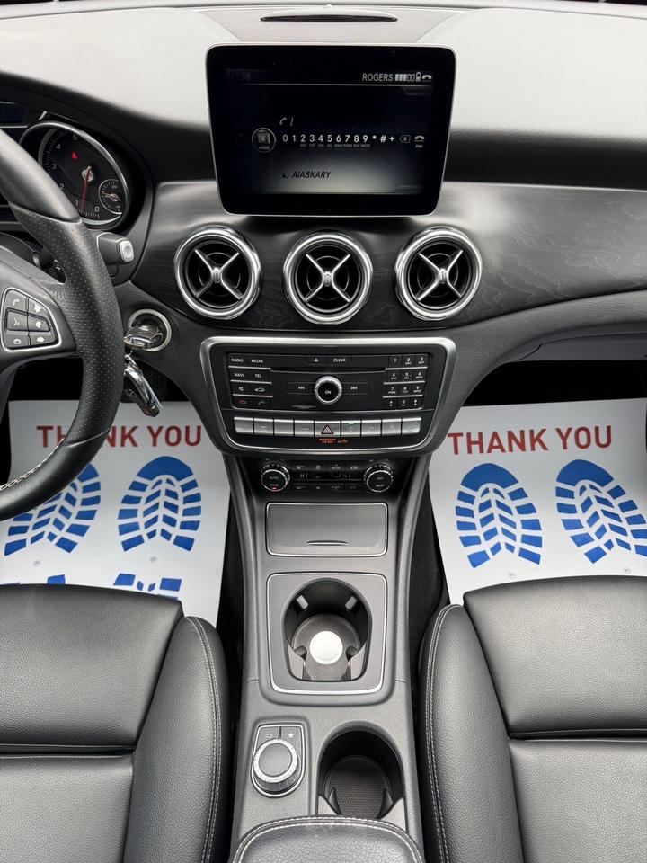 2018 Mercedes-Benz GLA GLA250 Photo