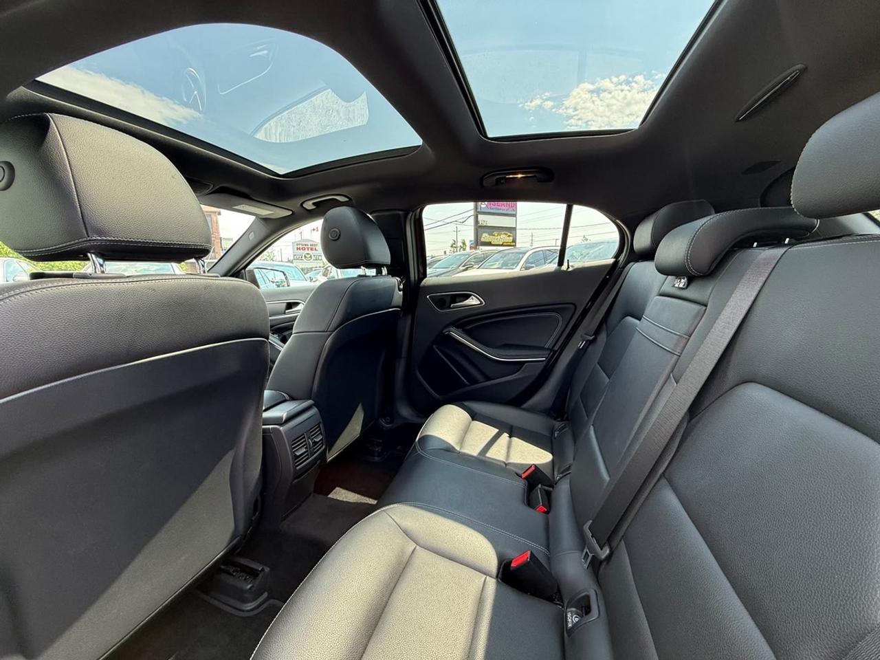 2018 Mercedes-Benz GLA GLA250 Photo