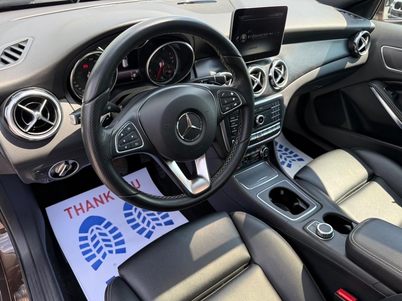 2018 Mercedes-Benz GLA GLA250 Photo