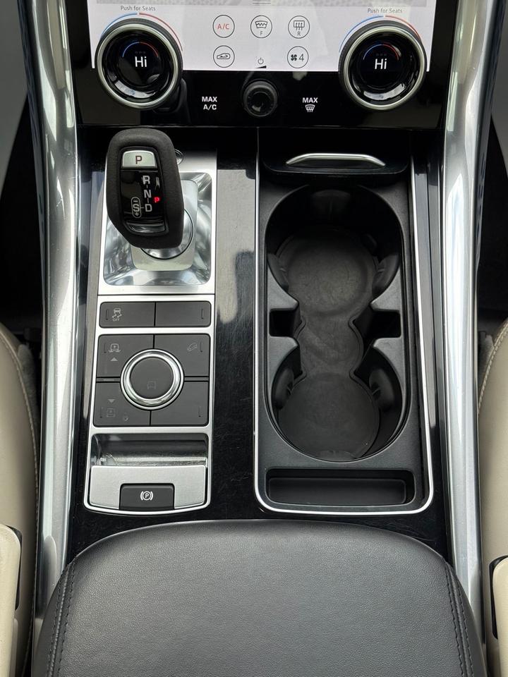2021 Land Rover Range Rover Sport HST Photo