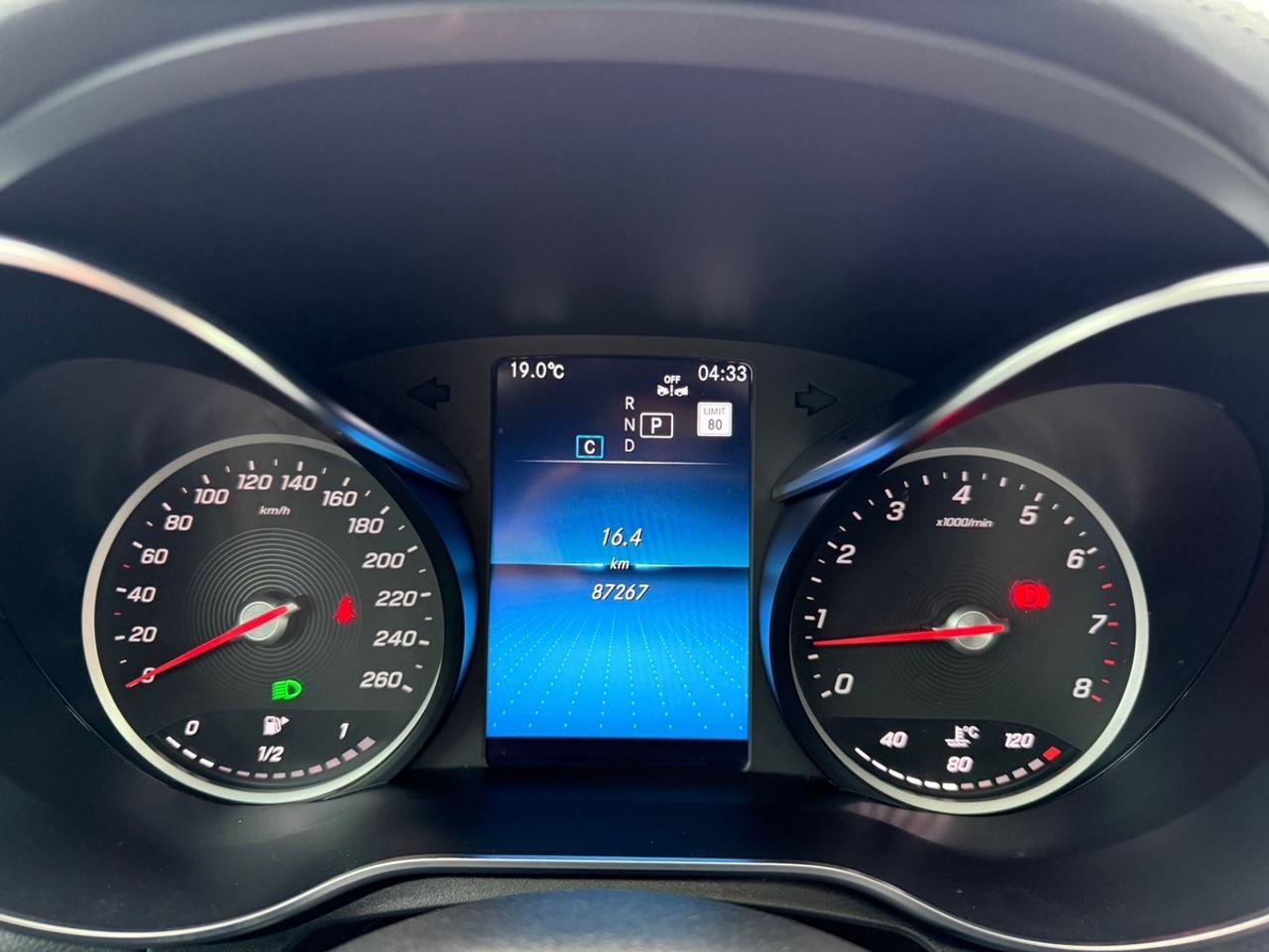 2023 Mercedes-Benz GLC-Class 300 Photo