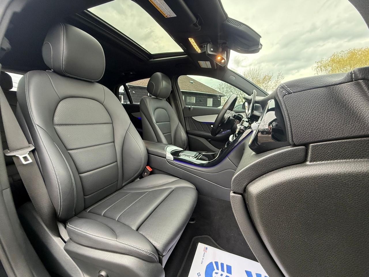 2023 Mercedes-Benz GLC-Class 300 Photo