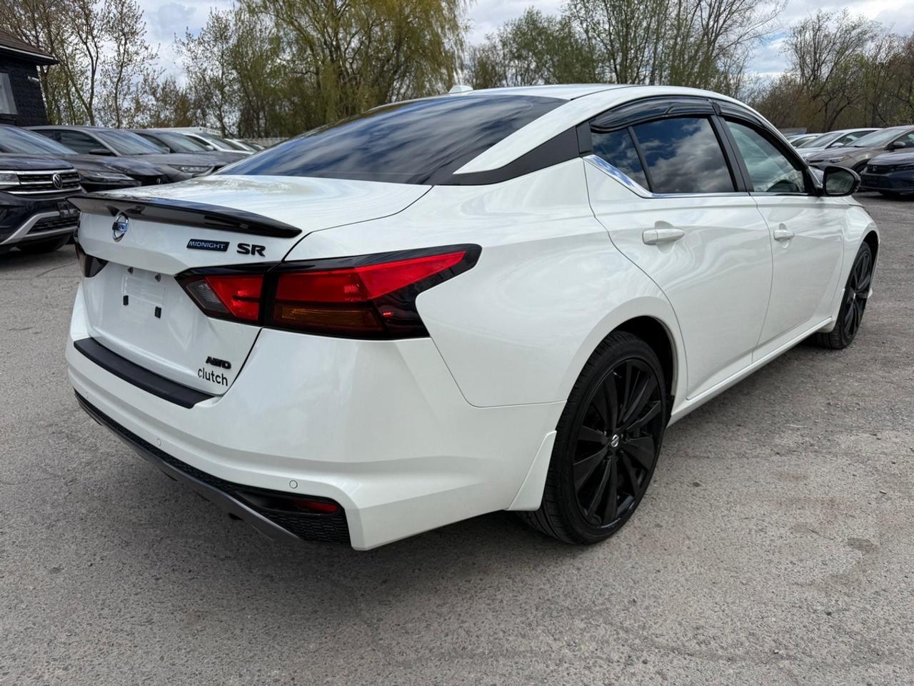 2022 Nissan Altima SR MID NIGHT SPICIAL EDITION AWD Photo
