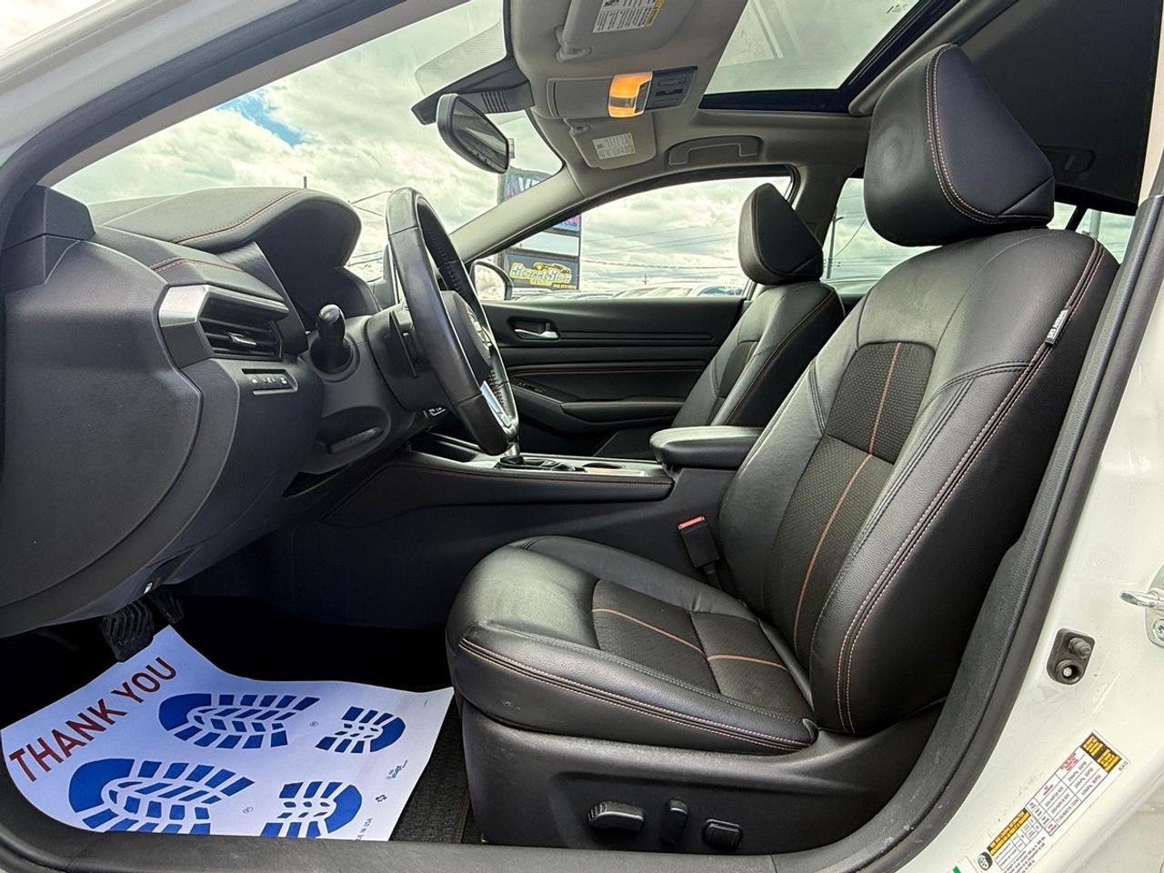 2022 Nissan Altima SR MID NIGHT SPICIAL EDITION AWD Photo