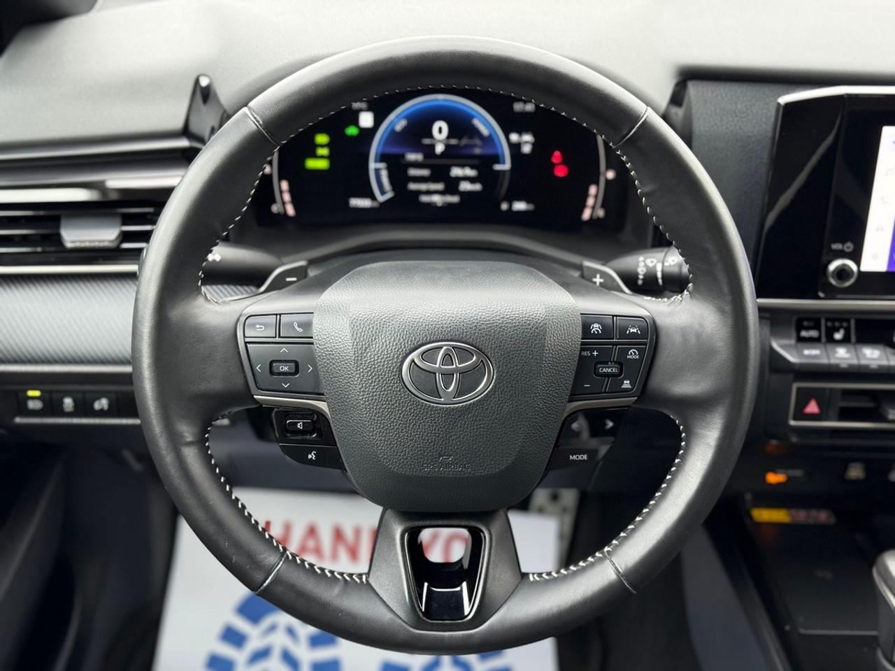 2025 Toyota Camry SE UPGRADE HYBRID Photo