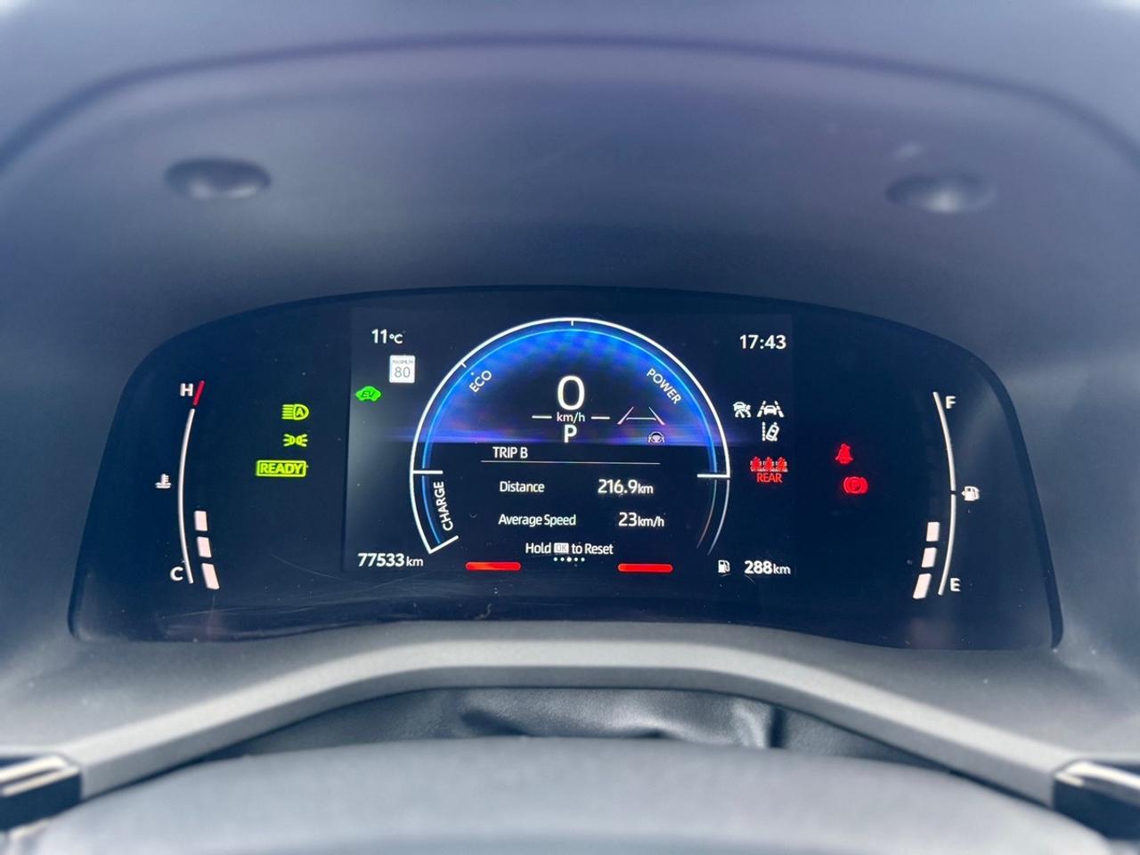 2025 Toyota Camry SE UPGRADE HYBRID Photo