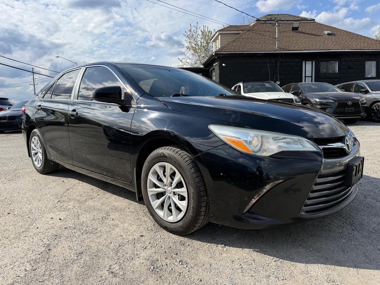 2015 Toyota Camry LE Photo