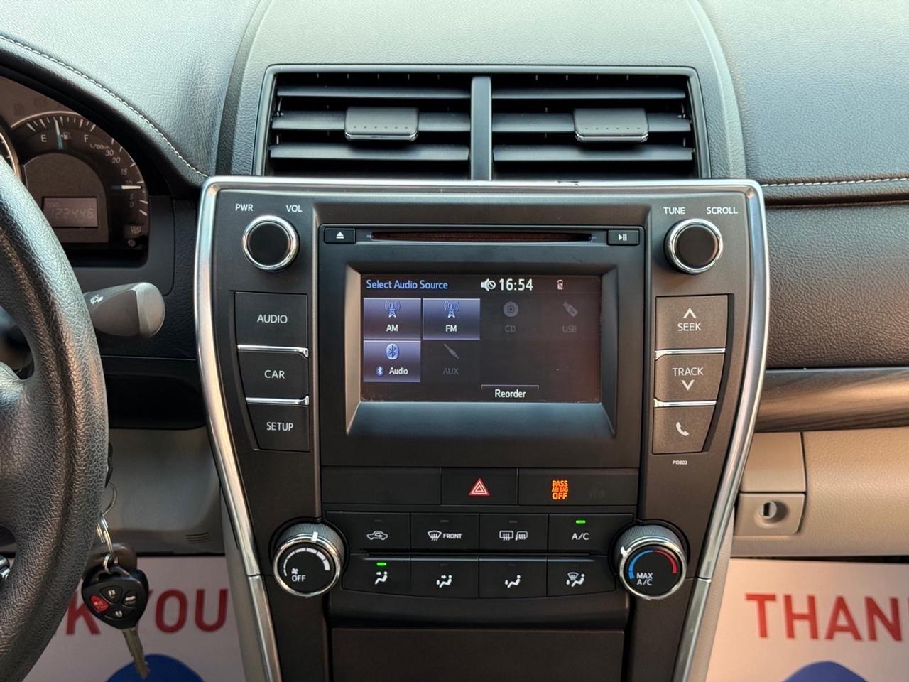 2015 Toyota Camry LE Photo