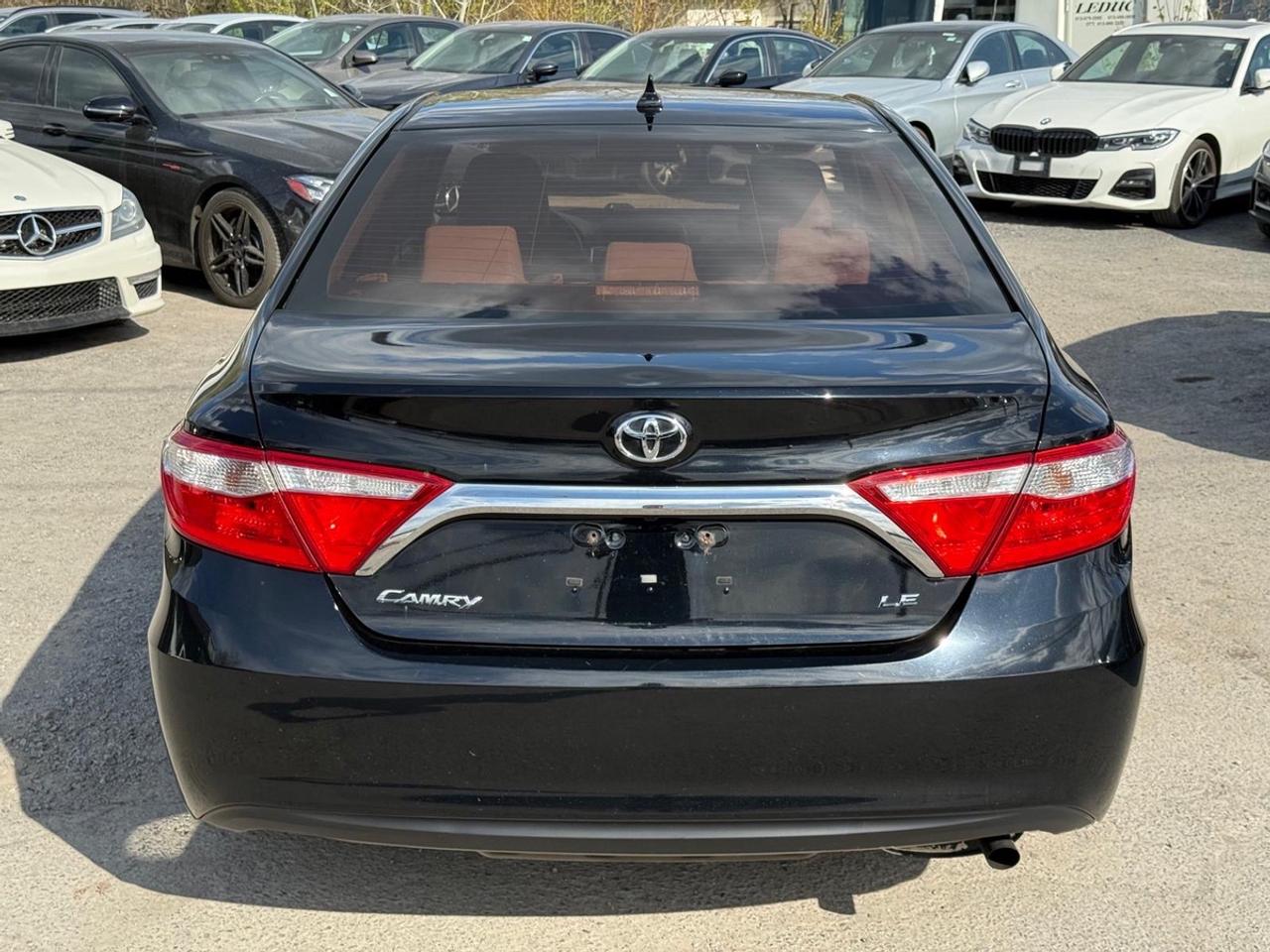 2015 Toyota Camry LE Photo