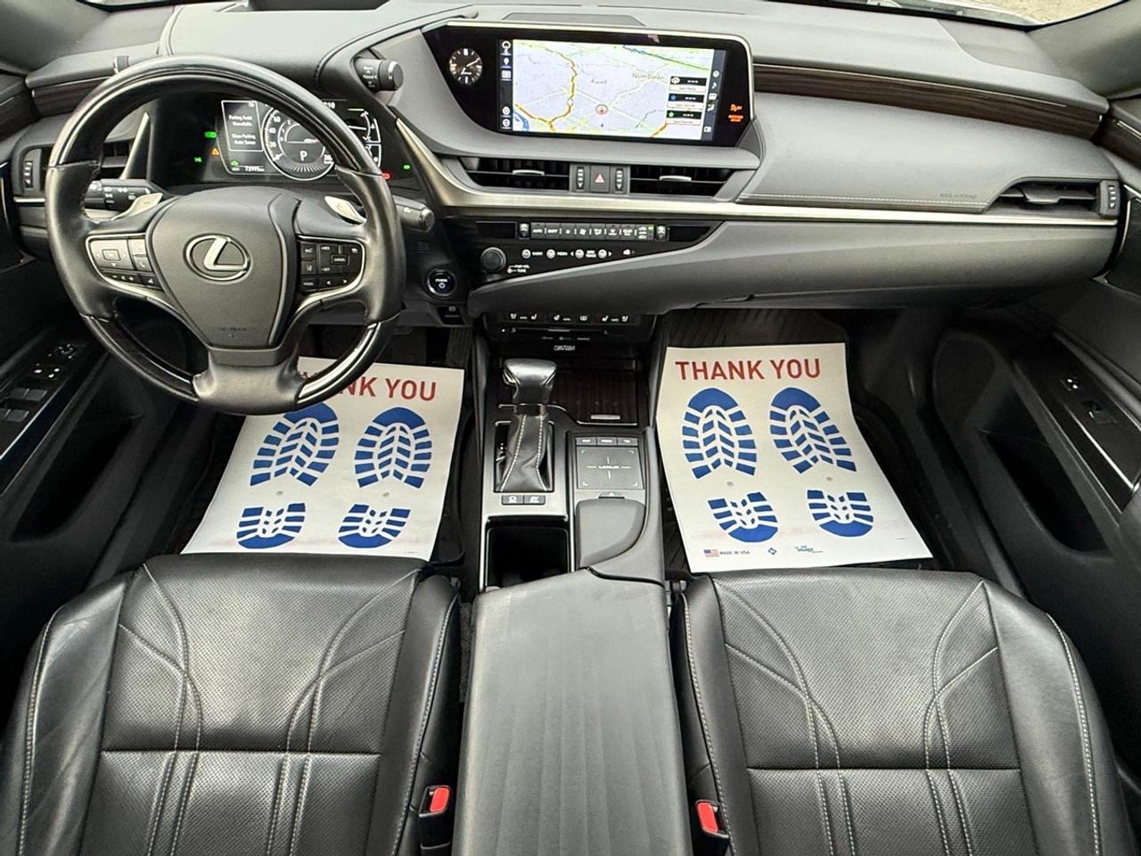 2019 Lexus ES 300h Ultra Luxury Photo