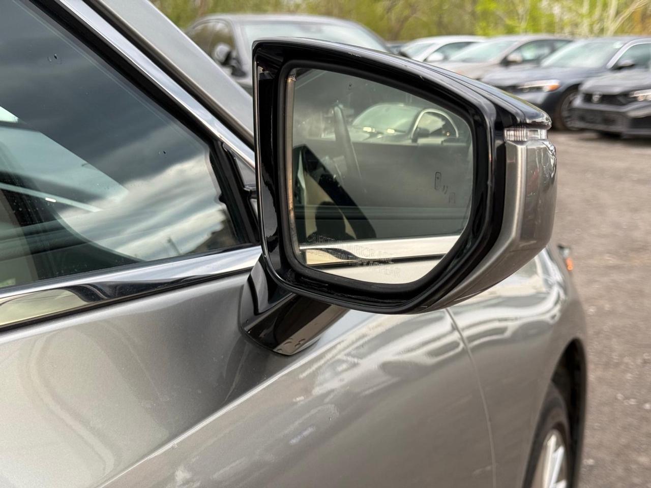 2019 Lexus ES 300h Ultra Luxury Photo