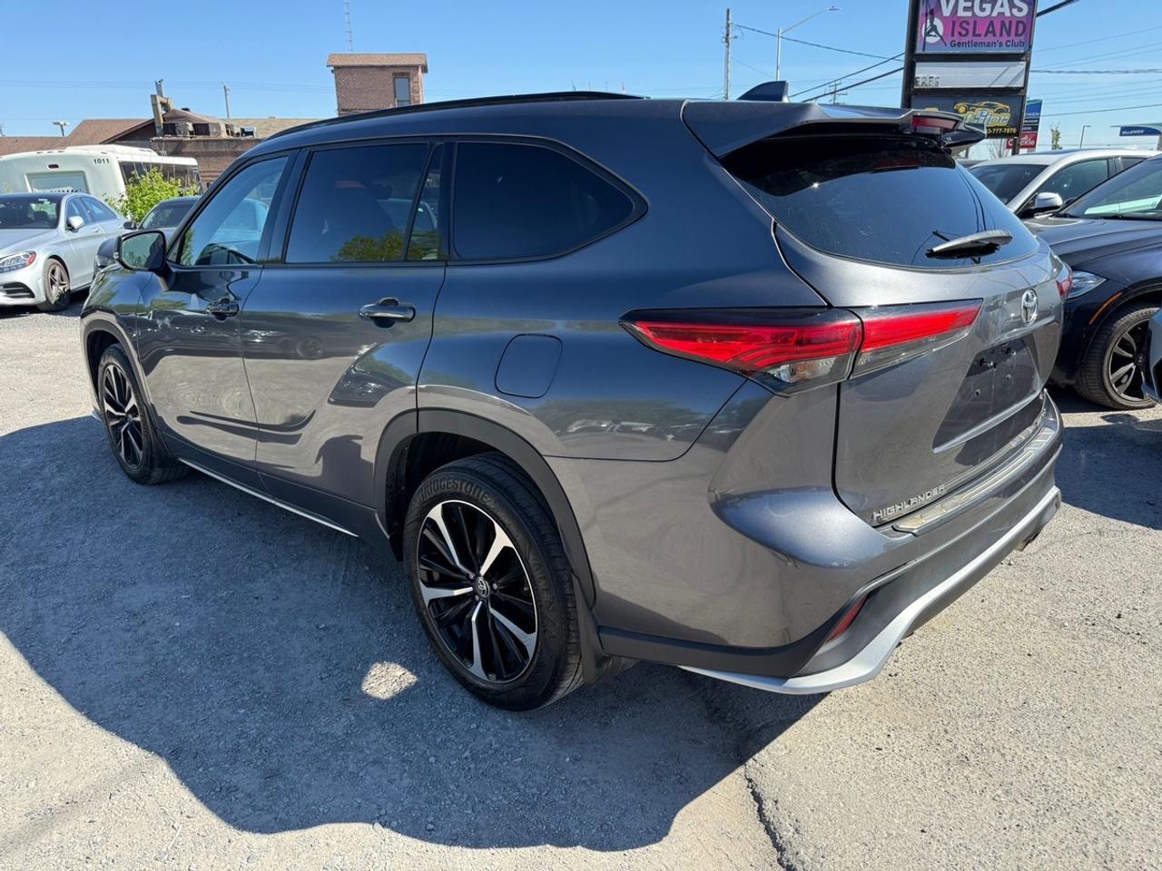 2021 Toyota Highlander XSE Photo3